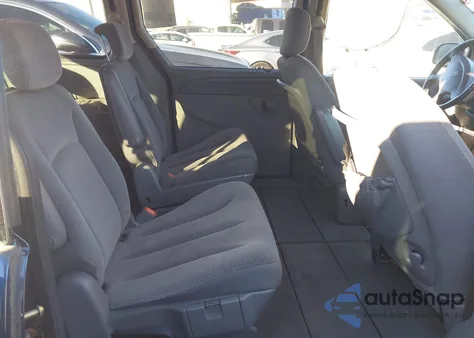 2006 Dodge Grand Caravan Sxt z USA, uszkodzony, nr VIN 2D4GP44L06R717456